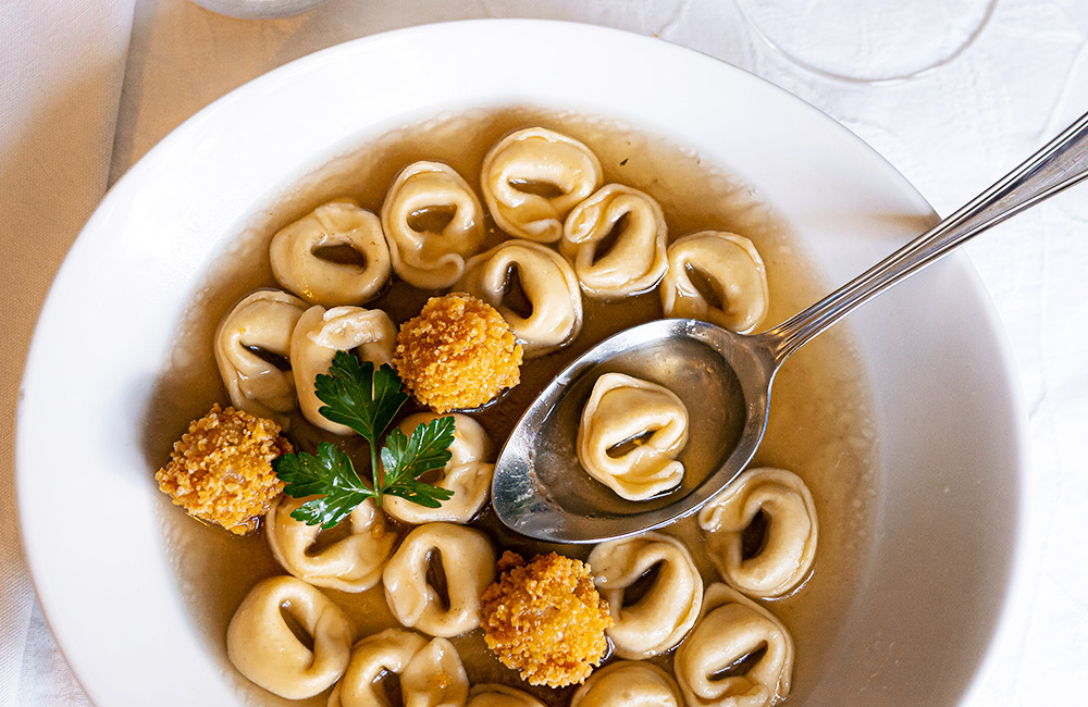 tortellini-con-palline-di-riso-tortellificio-piatto-d-oro